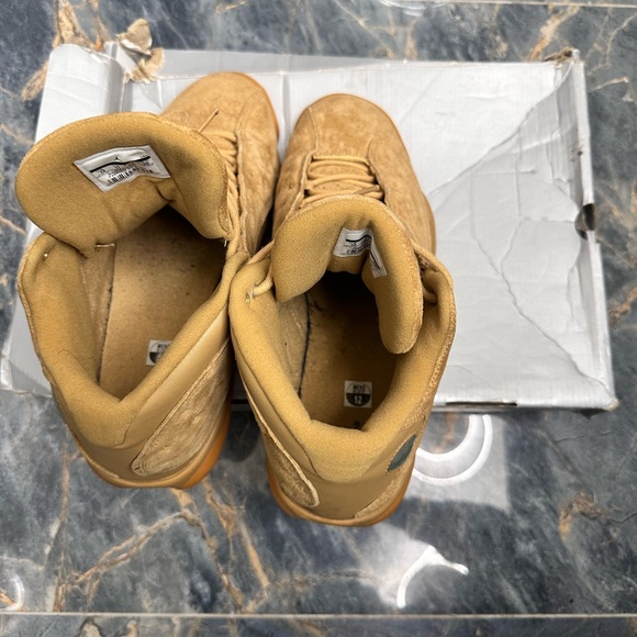 Jordan 13 - Picture 3 of 3